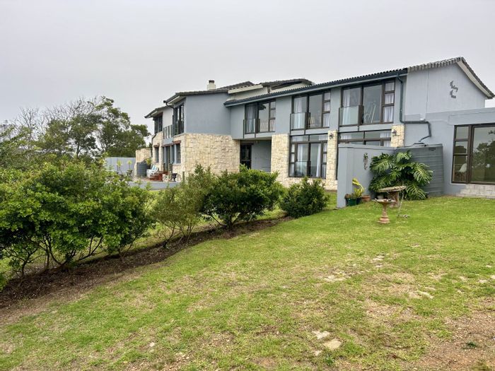 For Sale: 7 Bedroom House with Pool, Garden Flat, Ocean Views - Grootbrakhoogte