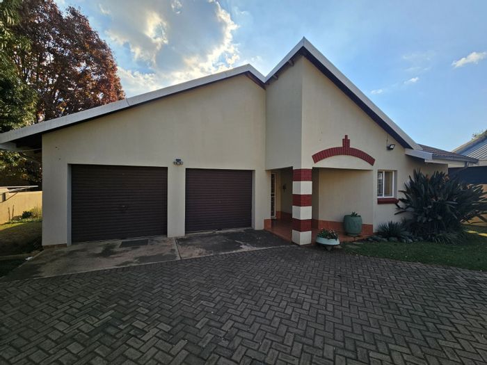 Lydenburg Central House For Sale: 3 bedrooms, double garage, garden, and security features.