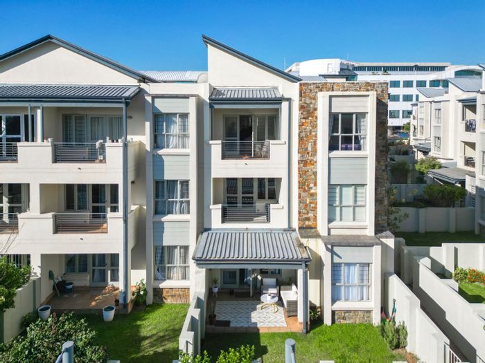 For Sale: Apartment in Parktown North with 2 beds, secure parking, and prime location.
