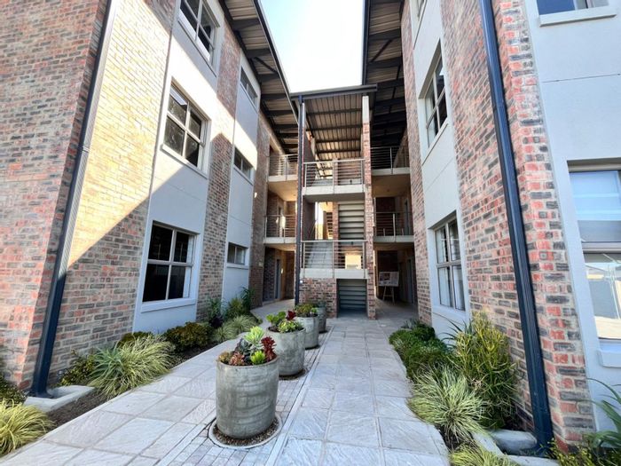 George South Apartment For Sale: 2 Bedrooms, secure complex, limited availability.