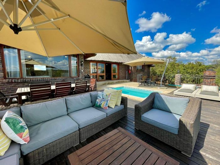 House for Sale in Lephalale Rural: 3 beds, splash pool, wildlife views.