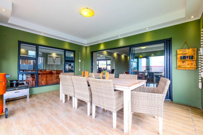 For Sale: House in Chancliff Ridge with pool, solar system, and security features.