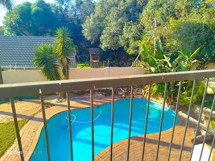 Northwold Gardens House For Sale: Pool, garden, 5-bedroom potential, near amenities.