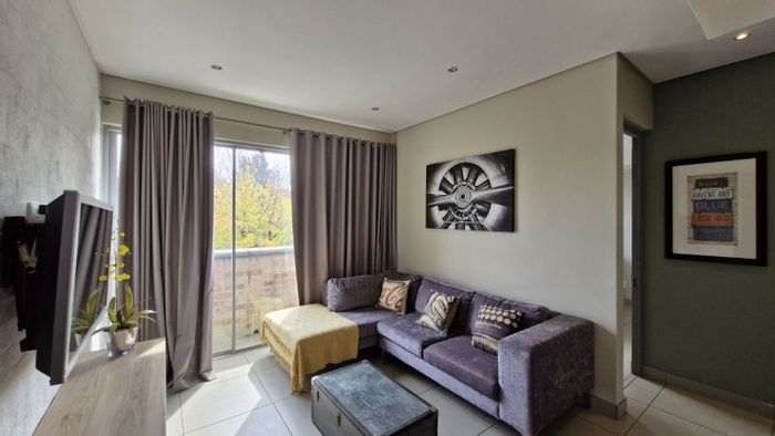 For Sale: Apartment in Nieuw Muckleneuk with 24-hour security, gym, and pool.