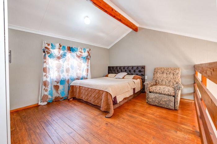 For Sale: Versatile townhouse in Weltevreden Park with private garden and secure complex.