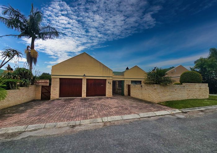 For Sale: House in Heather Park with office, braai room, and double garage.