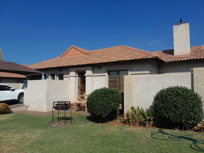 3-Bedroom Townhouse For Sale in Kuruman Central with secure complex and private yard.