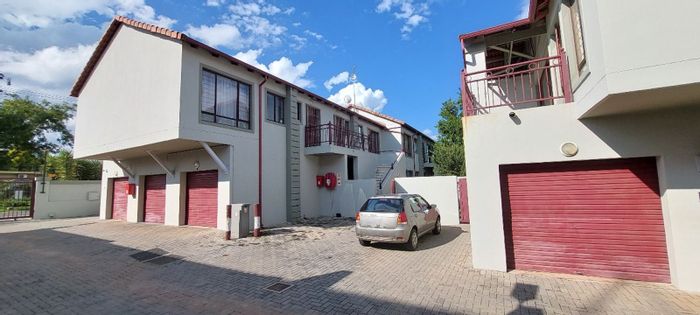 For Sale: 2-Bedroom Apartment in Moregloed with private balcony and garage.