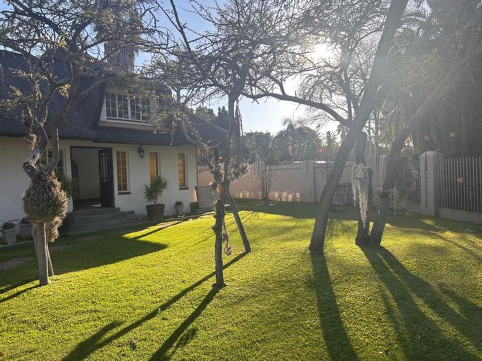 6-Bedroom House with Income Potential and Pool For Sale in Bendor.