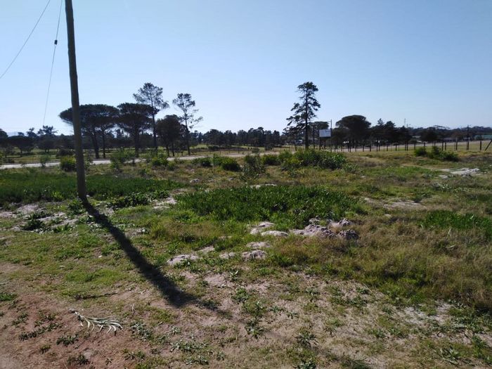 Vacant Land Residential for Sale in Theronville: Ideal location near amenities and golf.