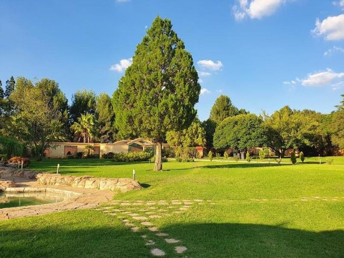 For Sale: Rispark House with multiple living spaces, gym, and extensive amenities.