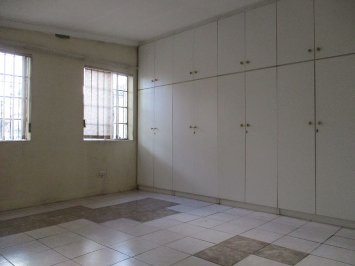 Property #ENT0218026, Apartment rental monthly in Bosmont
