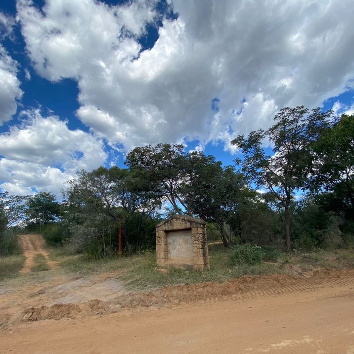 Rooiberg Farm For Sale: 5ha land with development potential in tranquil Bushveld.