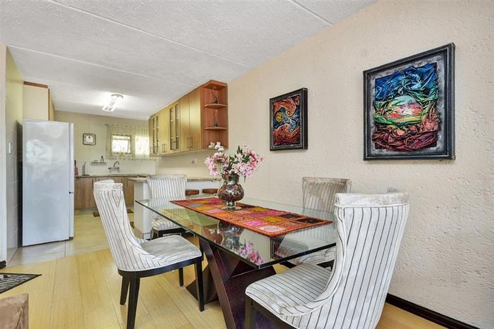 Morningside Apartment For Sale: North-Facing, 2 Bed, Private Balcony, Pool, 24-Hr Security