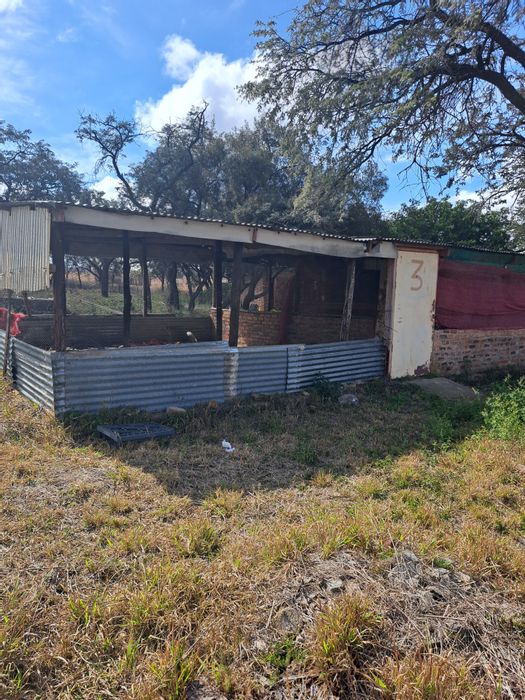 Property #ENT0229841, Small Holding for sale in Leeukuil Ah