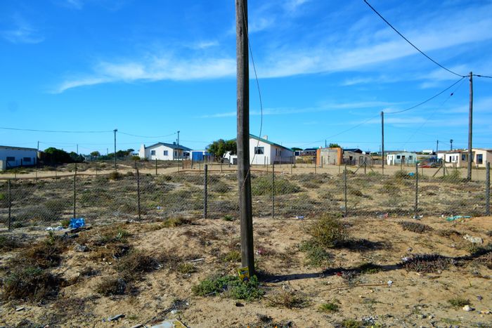 Vacant land for sale in Hondeklip Bay Central, steps from the beach.