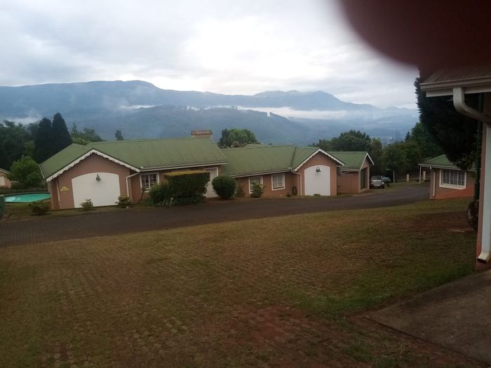 For Sale: Townhouse in Sabie Ext 9 with pool, garage, and mountain views.