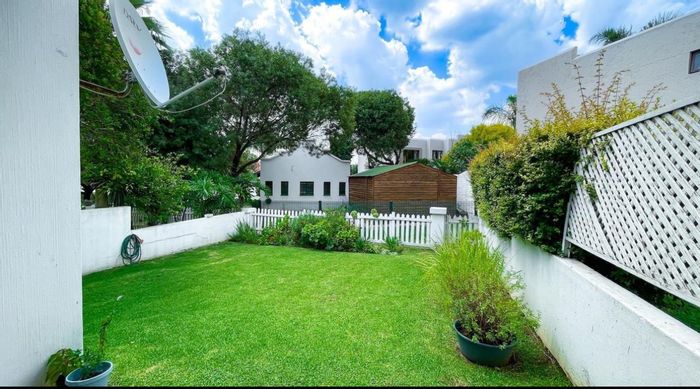 For Sale: Apartment in Marais Steyn Park with garden, pool, and tennis court.