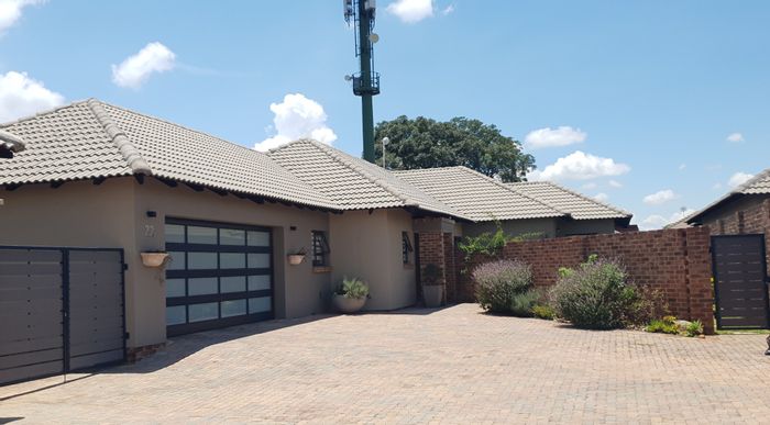 Property #ENT0239419, House for sale in Nelspruit Ext 14