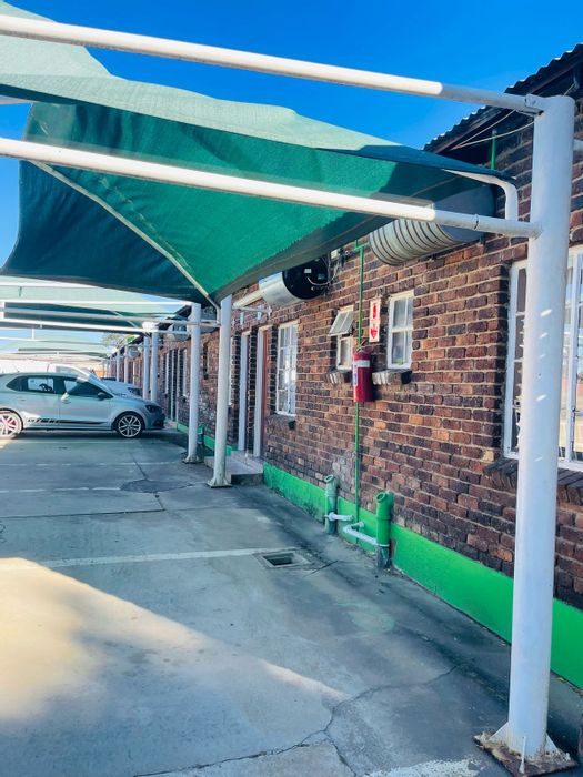 For Sale: Apartment in Palmietfontein AH with rental units and secure access.