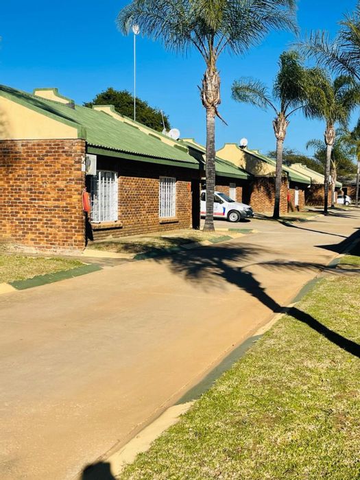 For Sale: Apartment in Palmietfontein AH with 45 rental units and development potential.