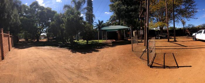 For Sale: Multi-unit house in Palmietfontein AH with rental potential and borehole.