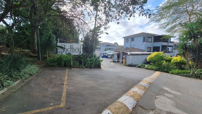 2-Bedroom Apartment To Rent in Sheffield Beach with pool and secure access.