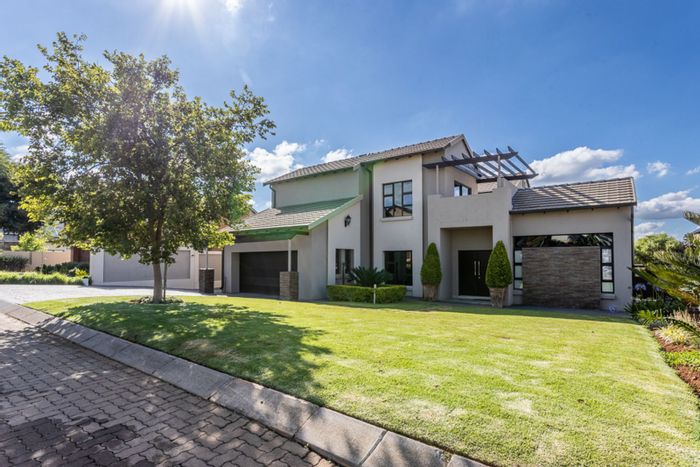 For Sale: House in The Hills Game Reserve Estate with 4 beds, staff quarters.