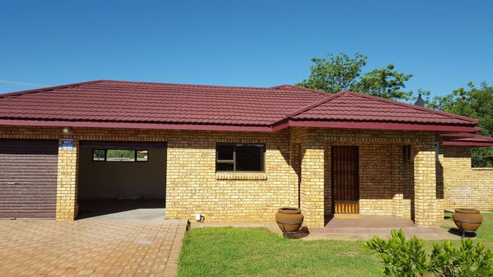 3-Bedroom Townhouse for Sale in Kuruman Central with Secure Estate Living and Rental Income.