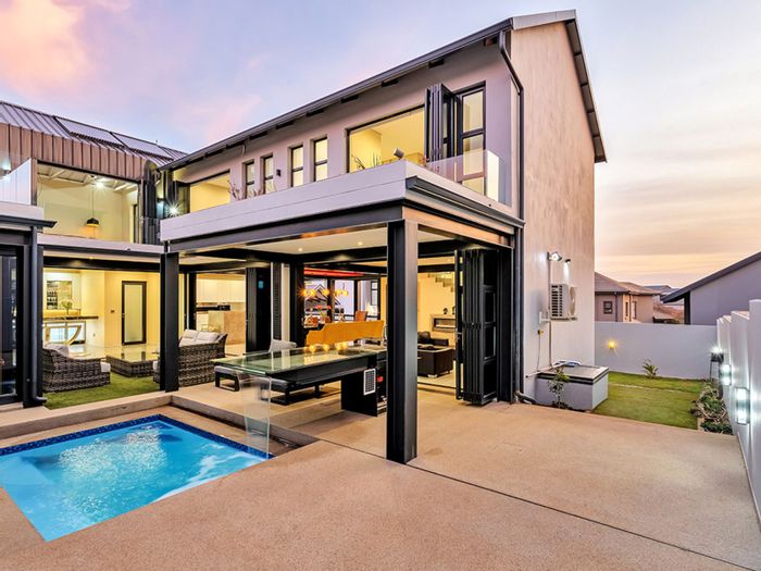 For Sale: House in The Hills Game Reserve Estate with pool, bar, and solar power.
