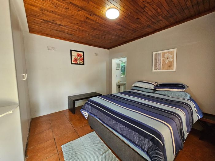 For Sale: Spacious 5-bedroom house with guest units, lapa, and extensive parking in White River AH.
