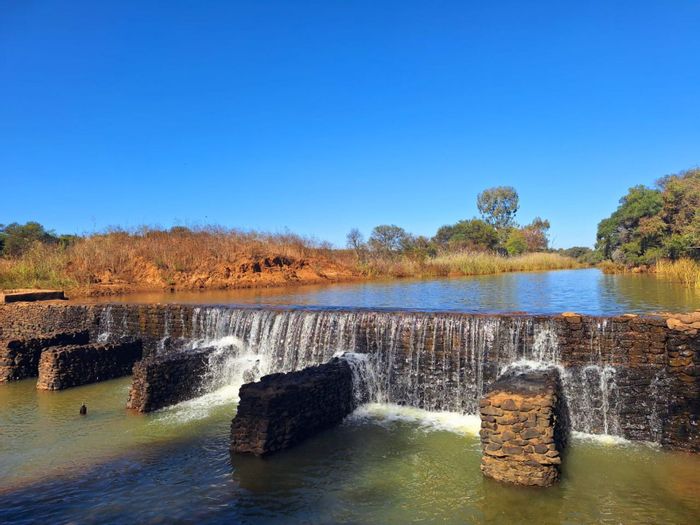For Sale: 65ha Farm in Sterkrivier AH with game fencing, borehole, and amenities.