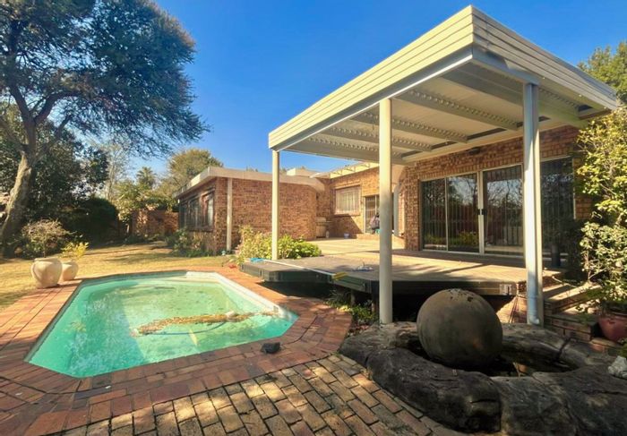 For Sale: Sunninghill House with pool, lapa, and potential for expansion.