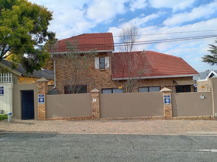 Spacious 3-Bedroom House with Solar Power and Security Features | East Town, For Sale