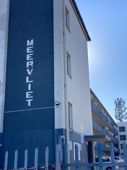 3-Bedroom Apartment in North End For Sale - Near Lake, Stadium, and Schools.