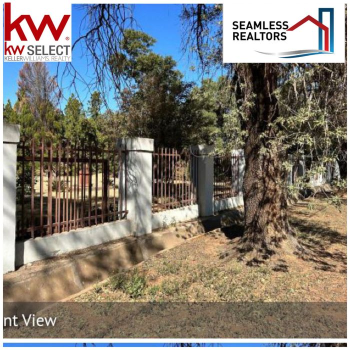 For Sale: House in Christiana Central with 4 bedrooms, garage, and spacious land.