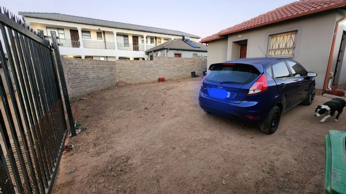 House for Sale in Riverside View Ext 33: 2 Bedrooms, Parking, Close to Amenities.