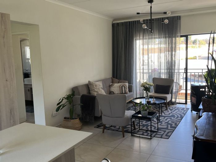 For Sale: 2-Bedroom Apartment in Randpark Ridge with 24-hour security and secure parking.