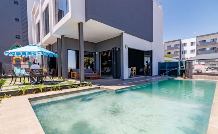 Erand Gardens Apartment For Sale: 3 Beds, Pool, Restaurant, Office Space Access.