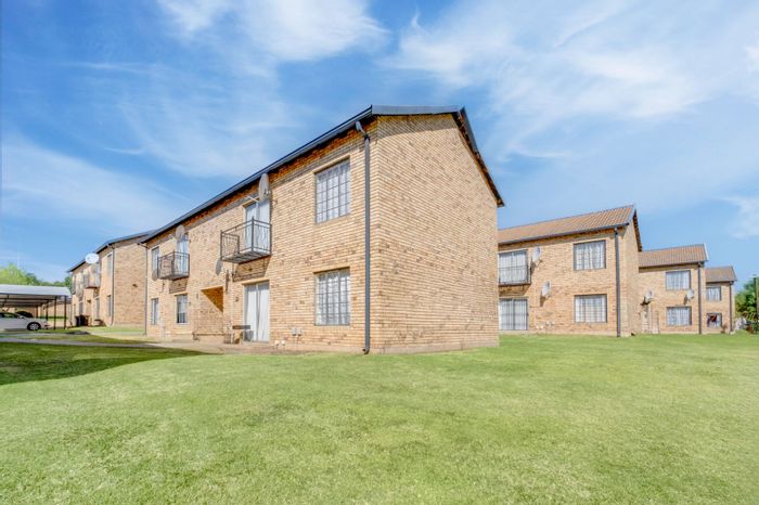 For Sale: Apartment in Weltevreden Park, 2 beds, secure complex, tenanted.