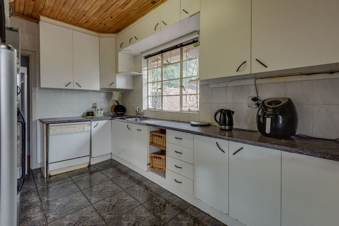 Adcockvale House For Sale: Includes flatlet, garden, bar, and secure parking.