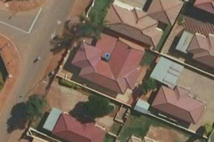 3-Bedroom House For Sale in Pretoria North with double garage and landscaped yard.