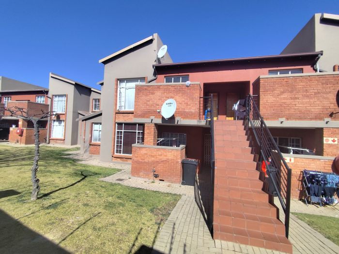 Two-bedroom apartment in Laser Park with secure complex and fibre connectivity. For Sale.
