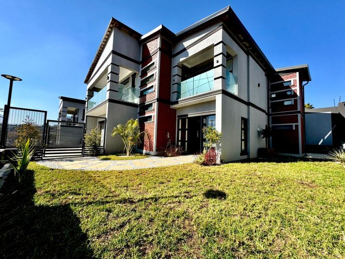 3-Bedroom House To Rent in Ferndale with pool, garden, and secure estate access.