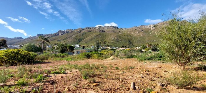 Vacant land for sale in Mountainside, 1057sqm with mountain and sea views.
