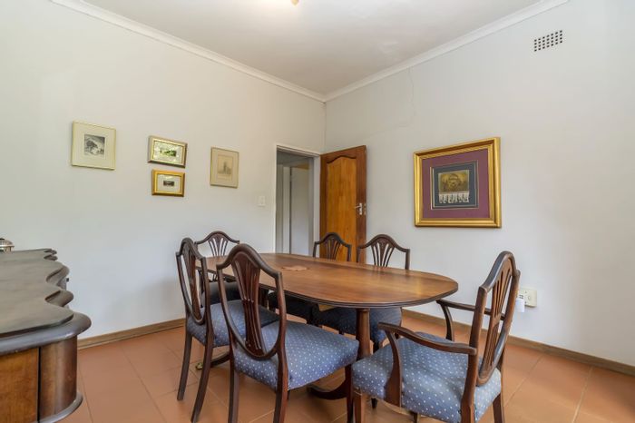 For Sale: Farm in Harveston AH with house, cottage, pool, borehole, and trees.