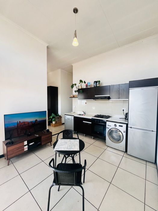 For Sale: Apartment at The William Estate with gym, pool, and 24-hour security.