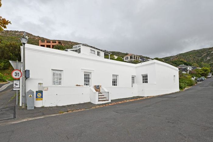House for Sale in Simons Town Central: 2 beds, study, dual living studio, gardens.