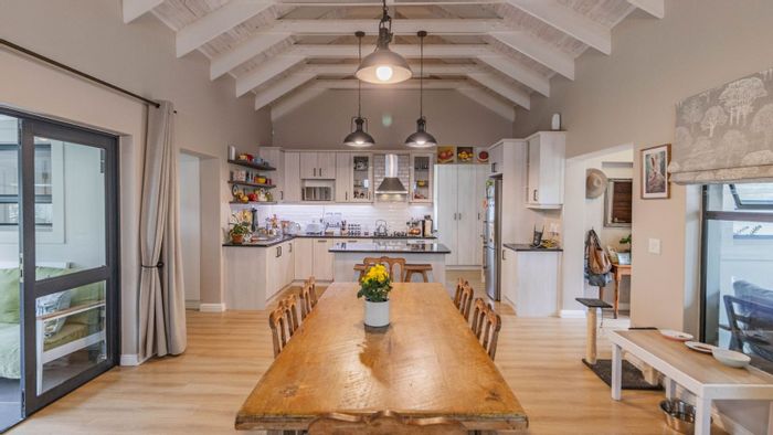 For Sale: House in Kelderhof Country Village with solar panels, entertainment area, and garage.