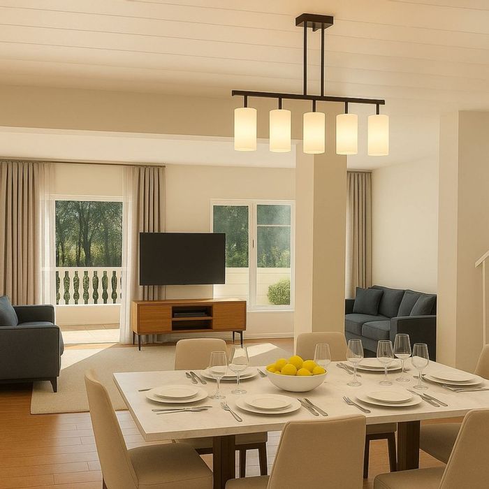 Quellerina Townhouse For Sale: 2 beds, pool, pet-friendly, secure complex, great location.